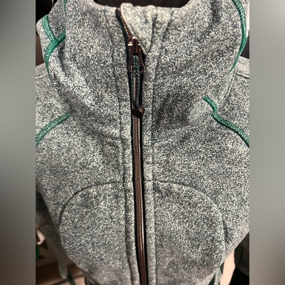 Lululemon Scuba Jacket - Picture 13 of 15